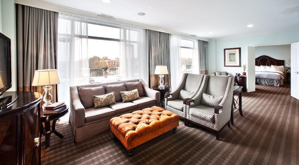 Graduate By Hilton Chapel Hill Hotell Exteriör bild